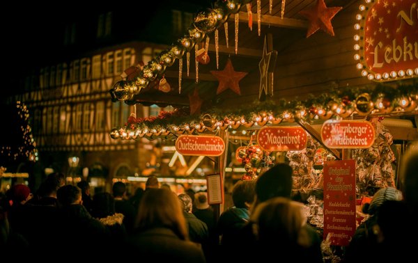 Comment organiser une visite des marchés de Noël en Scandinavie sans guide touristique ?